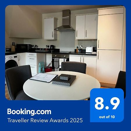 טלפורד Central Townhouse With Parking מראה חיצוני תמונה