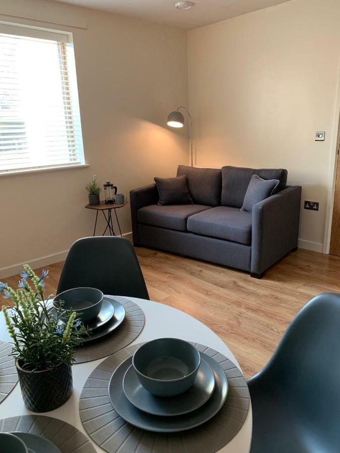 טלפורד Central Townhouse With Parking מראה חיצוני תמונה